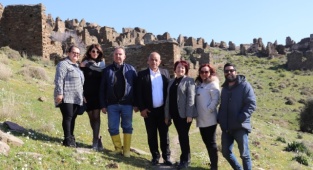 Karaburun ve Lefke Kardeş Şehir Oldu