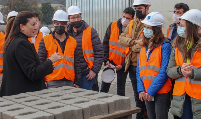 Karşıyaka Belediyesi Geleceğin İnşaat Mühendislerini Ağırladı