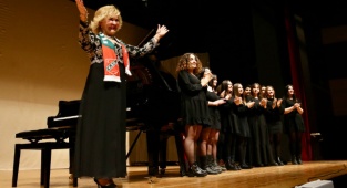 Karşıyaka’da Gülsin Onay Rüzgarı Esti