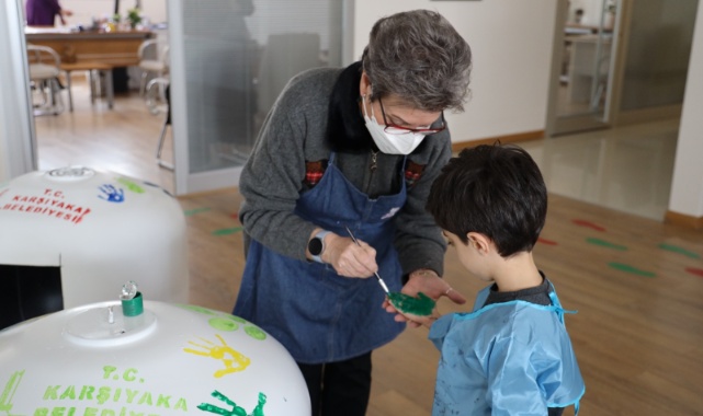 Karşıyaka’nın Çınarlarından Renkli ve Anlamlı Ekinlik