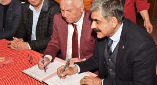 Kemalpaşa'da Toplu İş Sözleşmesi Coşkusu