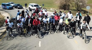 Kınık'ta Ormancılık Haftası Etkinlikleri Kapsamında Bisiklet Severler Bir Araya Geldi