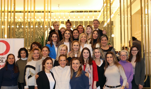 Kızılay Kadın İyilik İçin Bir Araya Geldi