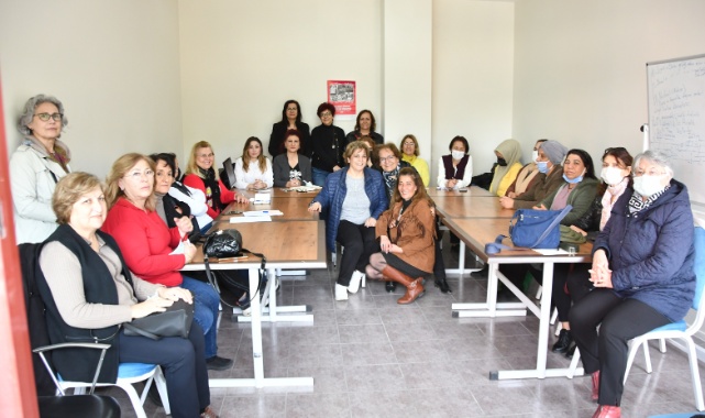 Narlıdereli Kadınlar Haklarını Öğreniyor