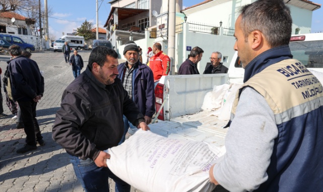 Buca Belediyesi’nden Çiftçiye Gübre Desteği