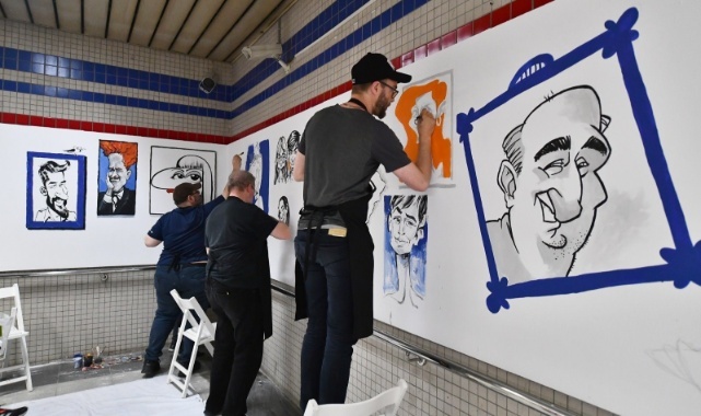 Dünyaca Ünlü Karikatüristlerden İzmir&#039;e Hatıra