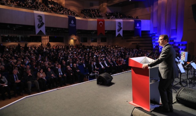 İmamoğlu ve Çalkaya Aydınlana Onur Ödülü Verdi