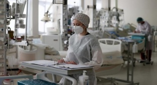 İzmir'de Korona Yoğun Bakım Servisleri Boşaldı