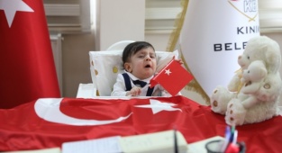 Kınık Belediye Başkanı Kaan Efe Oldu