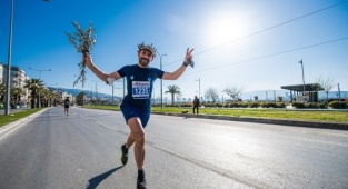 Maraton İzmir Farkındalık Yaratmaya Koşuyor