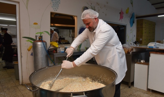 Menemen&#039;de İftarlıklar Pehlivan&#039;dan