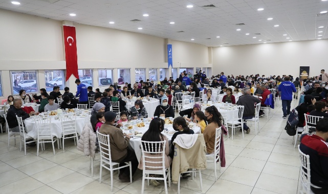 Ramazan’ın İlk İftarına Yoğun İlgi