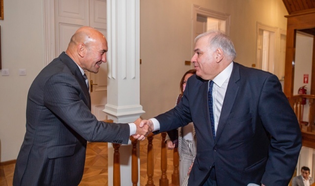 Başkan Soyer’den Komşuya Terra Madre Daveti