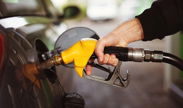 Benzinin litresine 1 lira 68 kuruş, LPG&#039;ye ise 40 kuruş zam gelecek