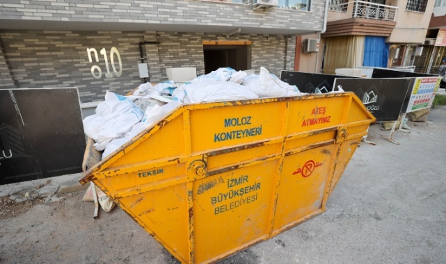 Buca'da Yaz Aylarına Özel Moloz Hizmeti