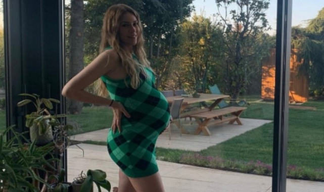 Çeşme&#039;de İkinci Bebek Pozu