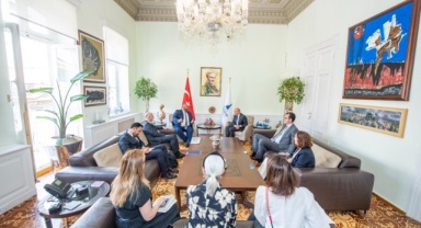 İngiltere’nin İstanbul Başkonsolosu Başkan Soyer’i Ziyaret Etti