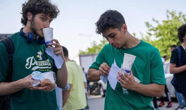 ​İzmir Büyükşehir Belediyesi’nden Gençlere Sürpriz