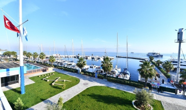 İzmirlilerin Gözdesi Mavi bayraklı “İzmir Marina”