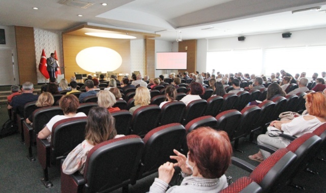 Karşıyaka&#039;da &quot;Binalarda Enerji Verimliliği&quot; Paneli Düzenlendi