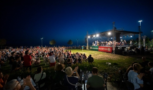 Karşıyaka Sahili&#039;ne Müzik Şöleni