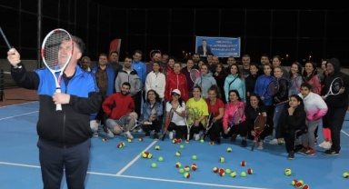 Kınık'ta Tenis Turnuvası Gerçekleştirildi