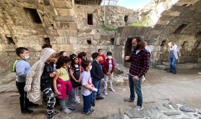 Konaklı Çocuklar Tarihi Öğreniyor