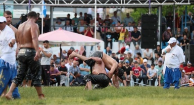 Pehlivanlar Helvacı'da Er Meydanı'na İndi