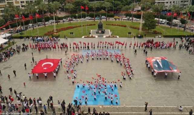 Soyer: “Gençleri Çok Güzel Bir Gelecek Bekliyor”
