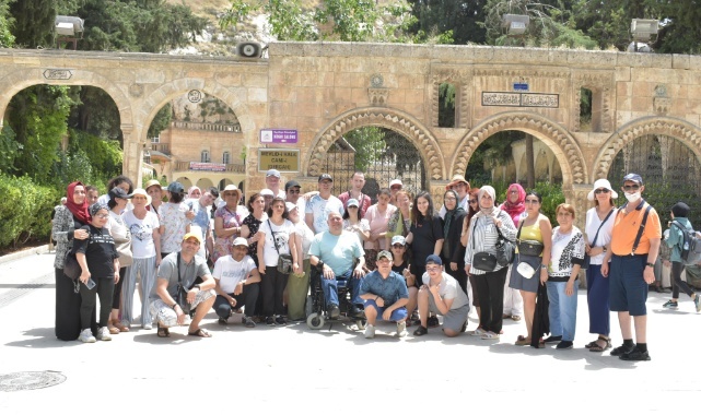 Başkan Çalkaya “Engelleri Sevgiyle Aşıyoruz”