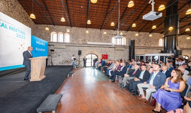 Başkan Soyer: &quot;Basın Özgürlüğü Üzerindeki Baskı ve Sansür Çok Yakında Sona Erecek&quot;