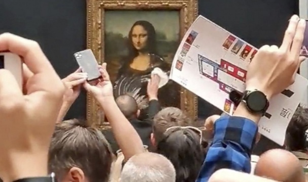 Dünyanın En Pahalı Tablosuna Kremalı Saldırı