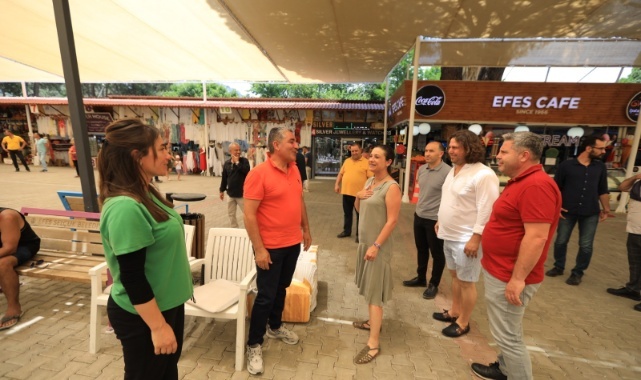 Efes Alt Kapı Esnafından Başkan Ceritoğlu Sengel'e Teşekkür