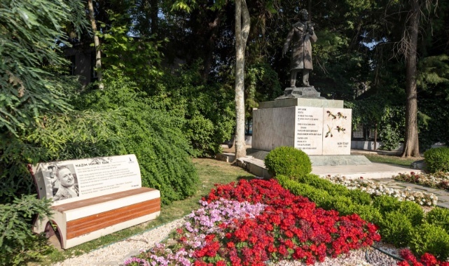Nazım Hikmet Ölüm Yıl Dönümünde Anıldı