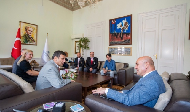 Başkan Soyer’e Teşekkür Ziyareti