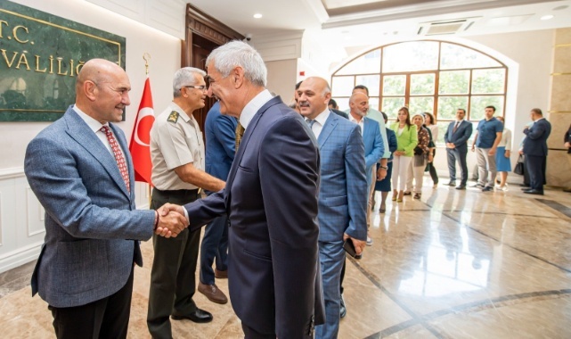 Başkan Soyer Valilik’teki Bayramlaşma Törenine Katıldı