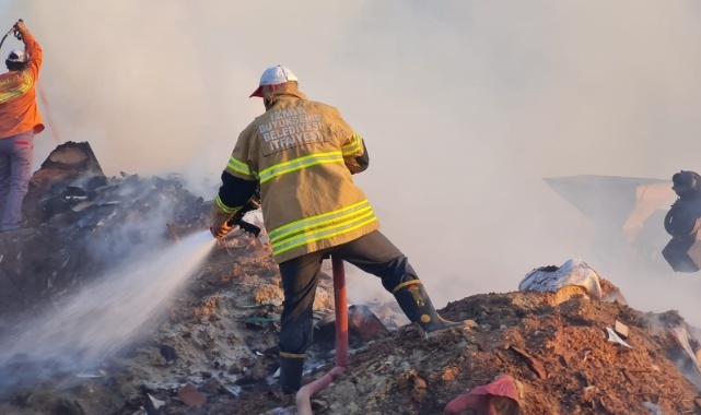 İzmir İtfaiyesi’ne Tatil Yok