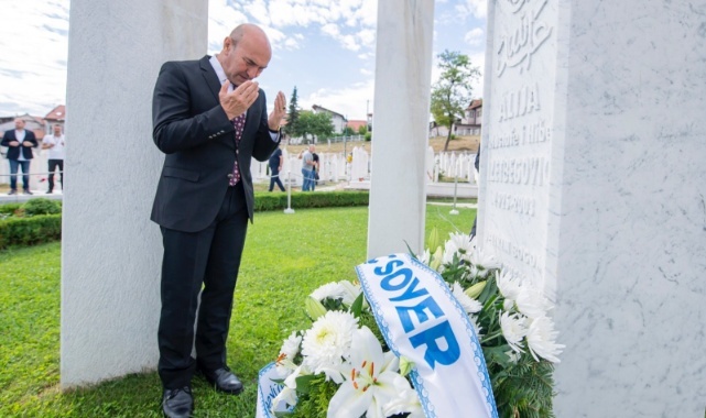 İzmirlinin Temsilcileri Srebrenitsa İçin Tek Ses Oldu