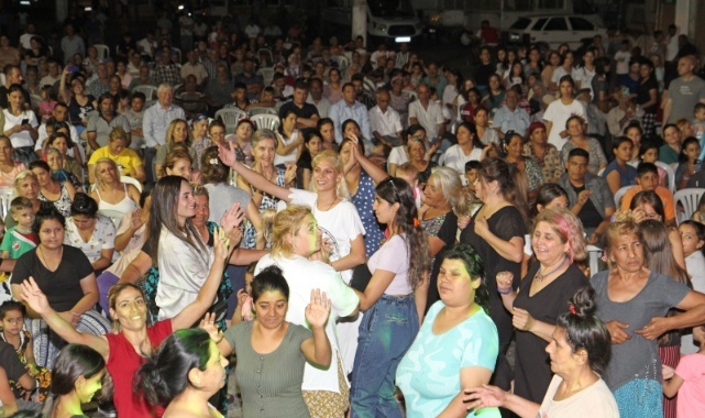 Karşıyaka Örnekköy Mahallesi’nde Roman Şenliği Coşkusu