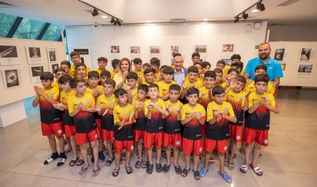 ​Mardinli Çocuklar Başkan Soyer’i Ziyaret Etti