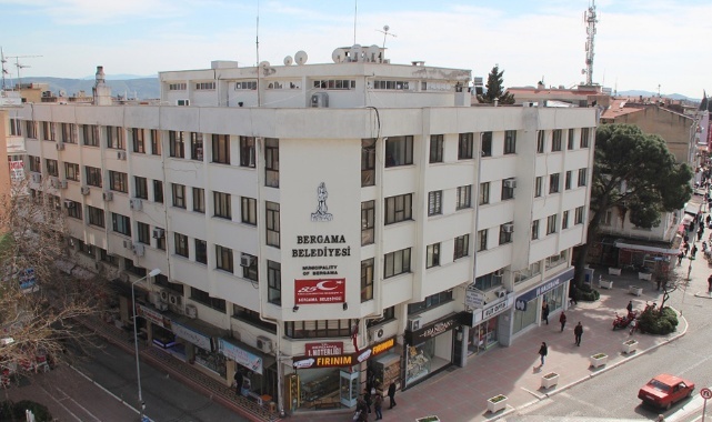 Bergama Belediye Binası İçin Karar Bu Ay Sonunda Verilecek