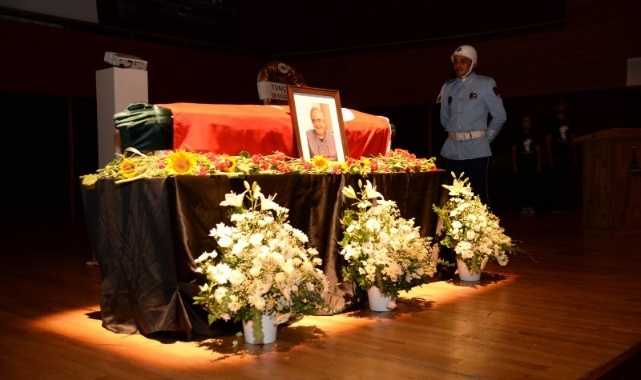 Bilim ve siyaset insanı Adnan Akyarlı’ya veda