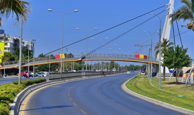 Göztepe Şehit Kerem Oğuz Erbay Köprüsü yenilendi