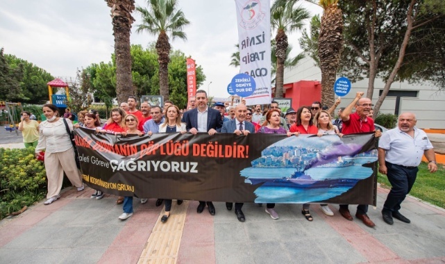 Soyer: "O gemiyi geldiği gibi geri göndereceğiz"