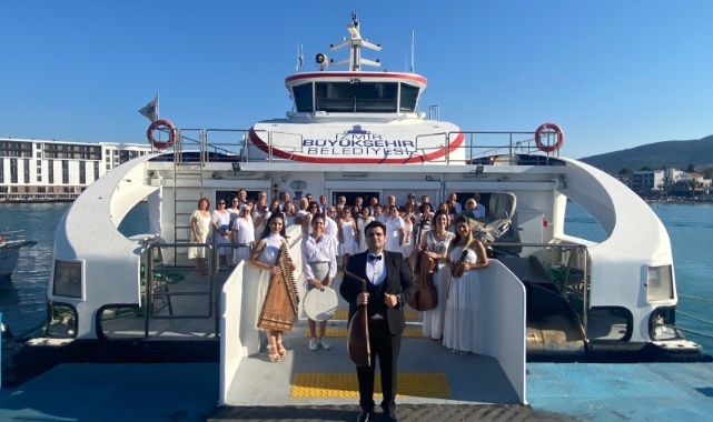 Yaz Seferleri Şarkılarla Renklendi