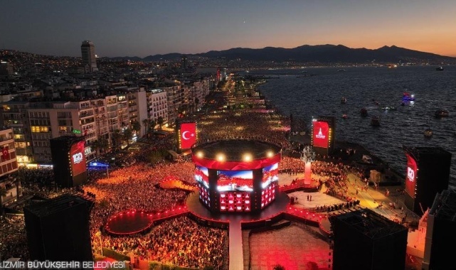 Başkan Soyer: “Cumhuriyeti yine barış ve demokrasiyle taçlandırmak bize düşüyor”