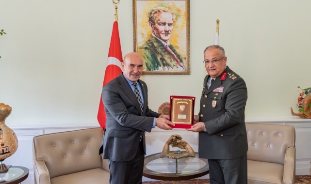 Başkan Soyer Ege Ordu Komutanı Kemal Yeni’yi konuk etti