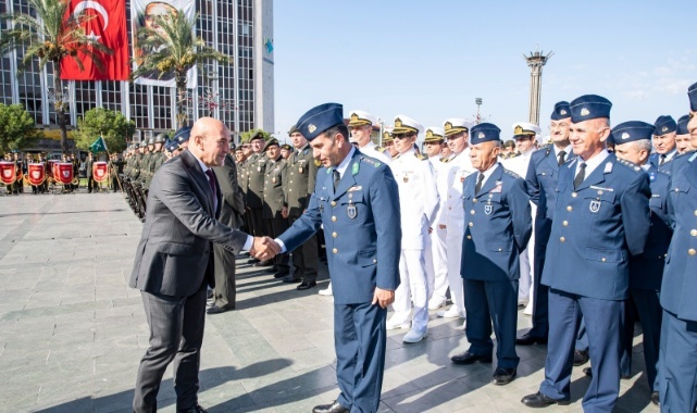 Başkan Soyer gaziler için düzenlenen törene katıldı