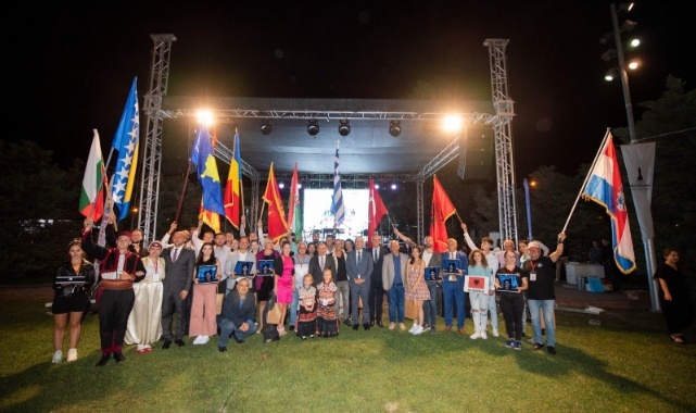 “Bugün belediye başkanı olarak değil Arnavut Mustafa Çavuş’un torunu olarak aranızdayım”