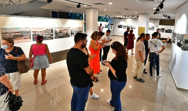 “Büyük İzmir Yangını 1922” fotoğraf sergisi açıldı